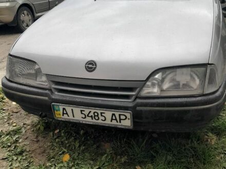 Серый Опель Омега, объемом двигателя 2 л и пробегом 360 тыс. км за 900 $, фото 1 на Automoto.ua