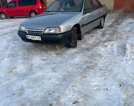 Серый Опель Омега, объемом двигателя 2.3 л и пробегом 200 тыс. км за 1300 $, фото 1 на Automoto.ua