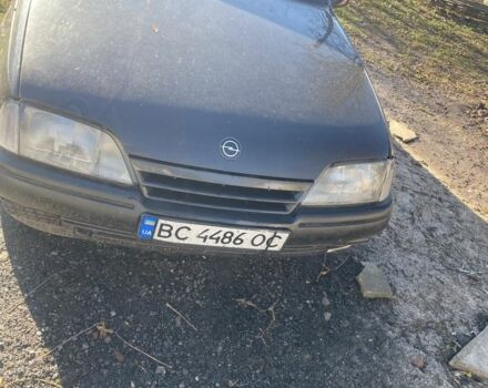 Серый Опель Омега, объемом двигателя 2 л и пробегом 3 тыс. км за 1100 $, фото 1 на Automoto.ua