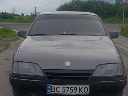 Серый Опель Омега, объемом двигателя 0 л и пробегом 292 тыс. км за 900 $, фото 1 на Automoto.ua