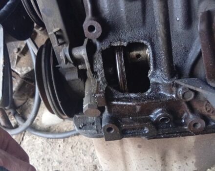 Серый Опель Омега, объемом двигателя 2 л и пробегом 300 тыс. км за 600 $, фото 1 на Automoto.ua