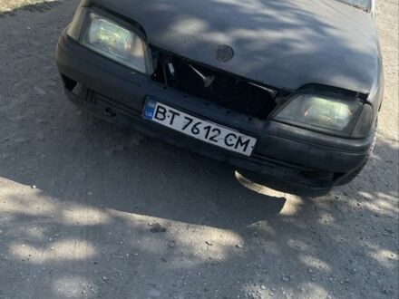 Сірий Опель Омега, об'ємом двигуна 2 л та пробігом 3 тис. км за 750 $, фото 1 на Automoto.ua