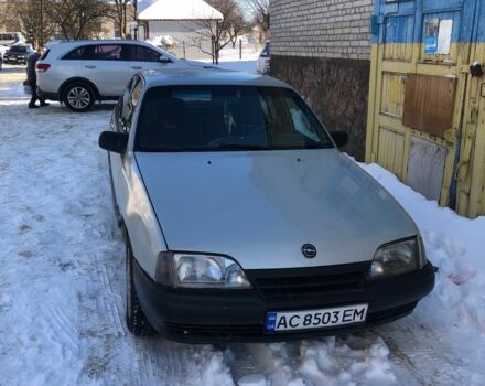 Серый Опель Омега, объемом двигателя 2 л и пробегом 1000 тыс. км за 1100 $, фото 1 на Automoto.ua