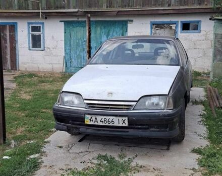 Серый Опель Омега, объемом двигателя 2 л и пробегом 380 тыс. км за 470 $, фото 1 на Automoto.ua