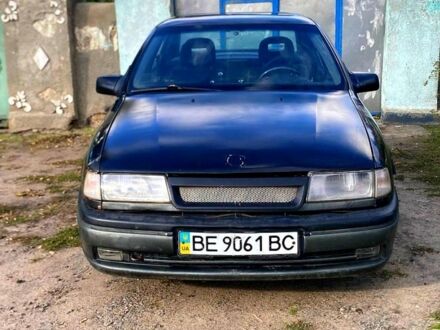 Опель Омега 1990 у Миколаєві на Automoto.ua Сірий Опель Омега, об'ємом двигуна 2 л та пробігом 529 тис. км за 1000 $, фото 1 на Automoto.ua