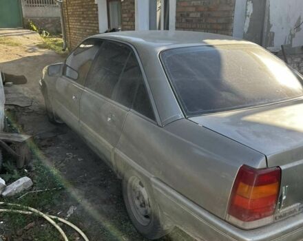 Серый Опель Омега, объемом двигателя 2 л и пробегом 350 тыс. км за 750 $, фото 1 на Automoto.ua