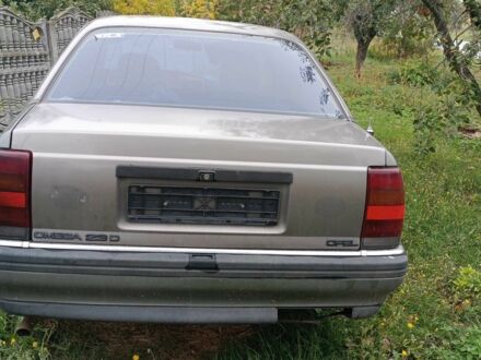 Опель Омега 1991 в Звенигородка на Automoto.ua Серый Опель Омега, объемом двигателя 2.3 л и пробегом 458 тыс. км за 300 $, фото 1 на Automoto.ua
