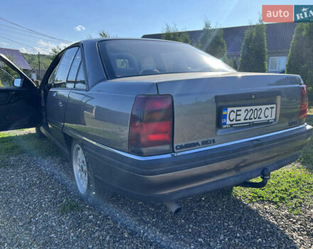 Серый Опель Омега, объемом двигателя 2 л и пробегом 215 тыс. км за 2200 $, фото 1 на Automoto.ua