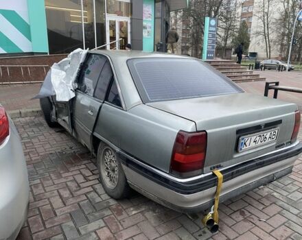 Серый Опель Омега, объемом двигателя 2 л и пробегом 300 тыс. км за 500 $, фото 1 на Automoto.ua