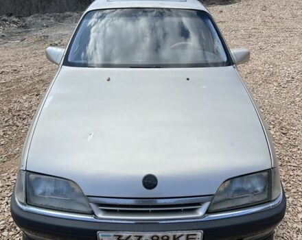 Серый Опель Омега, объемом двигателя 2 л и пробегом 490 тыс. км за 1241 $, фото 1 на Automoto.ua