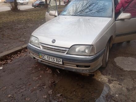 Серый Опель Омега, объемом двигателя 2 л и пробегом 300 тыс. км за 650 $, фото 1 на Automoto.ua