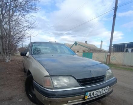 Серый Опель Омега, объемом двигателя 2 л и пробегом 1000 тыс. км за 724 $, фото 1 на Automoto.ua