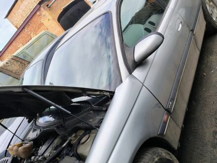 Серый Опель Омега, объемом двигателя 3 л и пробегом 265 тыс. км за 226 $, фото 1 на Automoto.ua