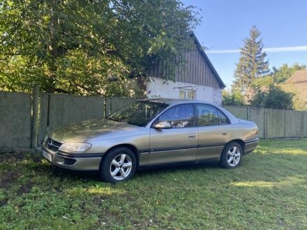 Серый Опель Омега, объемом двигателя 2 л и пробегом 300 тыс. км за 1900 $, фото 1 на Automoto.ua