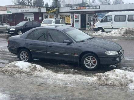 Серый Опель Омега, объемом двигателя 2 л и пробегом 300 тыс. км за 1000 $, фото 1 на Automoto.ua