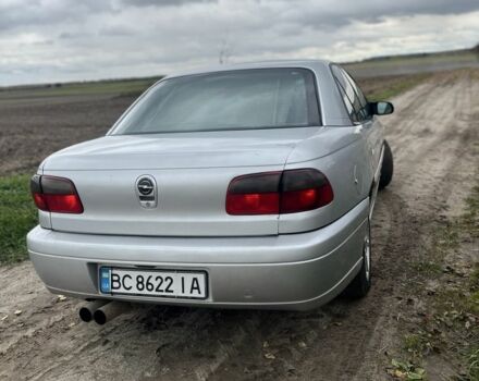 Серый Опель Омега, объемом двигателя 2.5 л и пробегом 300 тыс. км за 1500 $, фото 1 на Automoto.ua