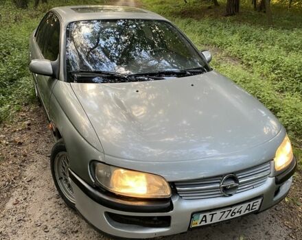 Сірий Опель Омега, об'ємом двигуна 2 л та пробігом 300 тис. км за 1400 $, фото 1 на Automoto.ua