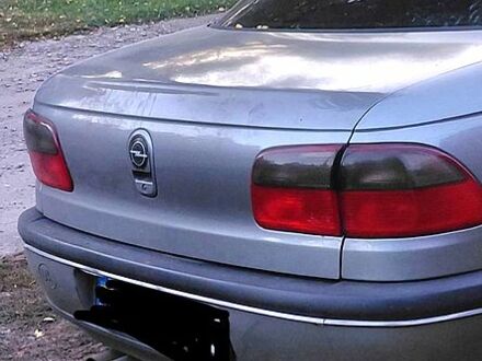 Серый Опель Омега, объемом двигателя 2 л и пробегом 347 тыс. км за 2600 $, фото 1 на Automoto.ua