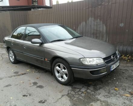 Опель Омега 1995 у Києві на Automoto.ua Сірий Опель Омега, об'ємом двигуна 2 л та пробігом 162 тис. км за 2100 $, фото 1 на Automoto.ua