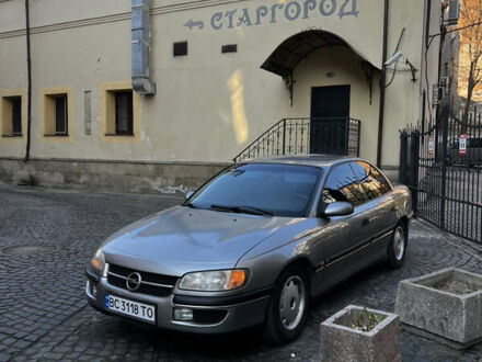 Опель Омега 1995 у Львові на Automoto.ua Сірий Опель Омега, об'ємом двигуна 2 л та пробігом 296 тис. км за 2150 $, фото 1 на Automoto.ua