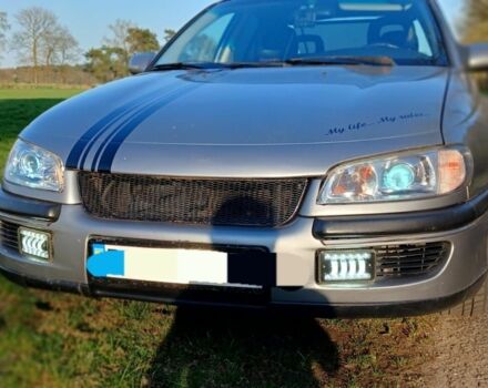 Серый Опель Омега, объемом двигателя 2 л и пробегом 390 тыс. км за 2255 $, фото 1 на Automoto.ua