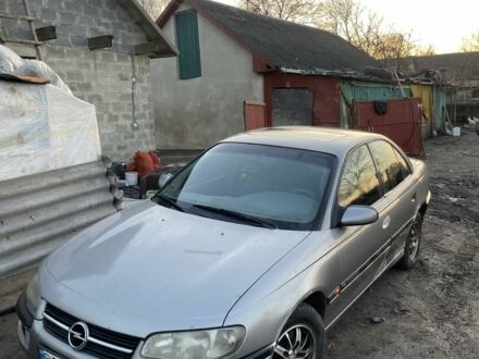 Серый Опель Омега, объемом двигателя 2.5 л и пробегом 300 тыс. км за 1699 $, фото 1 на Automoto.ua