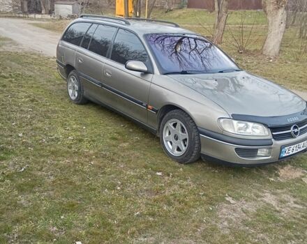 Сірий Опель Омега, об'ємом двигуна 2.5 л та пробігом 229 тис. км за 2998 $, фото 1 на Automoto.ua