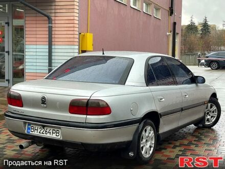 Опель Омега 1996 в Новомосковске на Automoto.ua Серый Опель Омега, объемом двигателя 2.5 л и пробегом 300 тыс. км за 2000 $, фото 1 на Automoto.ua