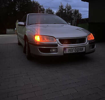 Сірий Опель Омега, об'ємом двигуна 2 л та пробігом 246 тис. км за 2200 $, фото 1 на Automoto.ua