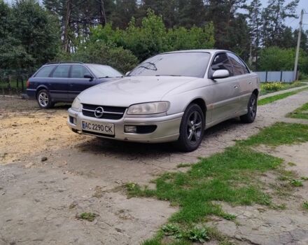 Сірий Опель Омега, об'ємом двигуна 2 л та пробігом 300 тис. км за 2800 $, фото 1 на Automoto.ua