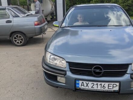 Серый Опель Омега, объемом двигателя 2 л и пробегом 430 тыс. км за 1300 $, фото 1 на Automoto.ua