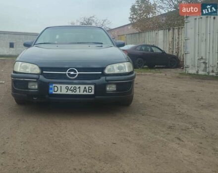 Серый Опель Омега, объемом двигателя 2.5 л и пробегом 300 тыс. км за 1700 $, фото 1 на Automoto.ua