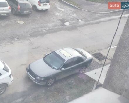 Серый Опель Омега, объемом двигателя 2 л и пробегом 200 тыс. км за 1300 $, фото 1 на Automoto.ua