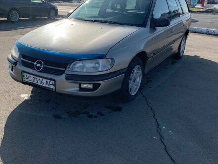 Сірий Опель Омега, об'ємом двигуна 2 л та пробігом 380 тис. км за 1600 $, фото 1 на Automoto.ua