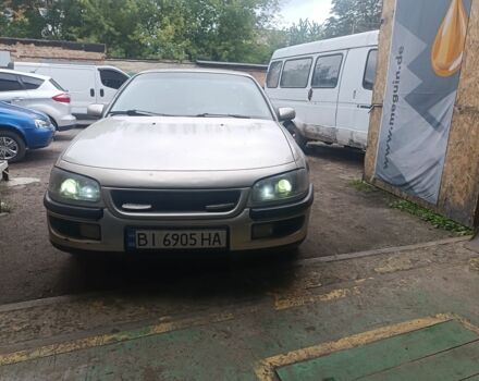 Сірий Опель Омега, об'ємом двигуна 2 л та пробігом 200 тис. км за 1600 $, фото 1 на Automoto.ua