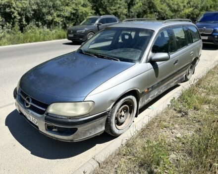 Сірий Опель Омега, об'ємом двигуна 2 л та пробігом 300 тис. км за 799 $, фото 1 на Automoto.ua