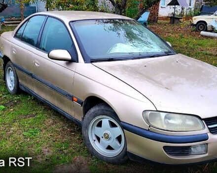 Серый Опель Омега, объемом двигателя 2 л и пробегом 358 тыс. км за 2000 $, фото 1 на Automoto.ua