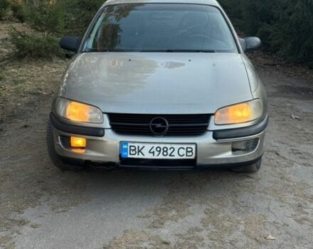 Серый Опель Омега, объемом двигателя 2 л и пробегом 460 тыс. км за 1850 $, фото 1 на Automoto.ua