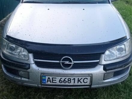 Опель Омега 1997 у Петропавловке на Automoto.ua Сірий Опель Омега, об'ємом двигуна 2.5 л та пробігом 307 тис. км за 105000 $, фото 1 на Automoto.ua