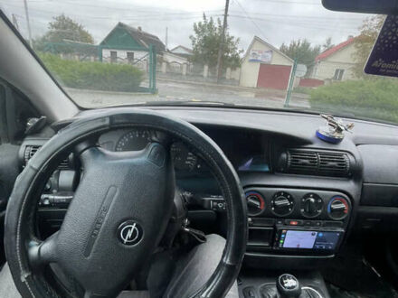 Опель Омега 1998 в Киеве на Automoto.ua Серый Опель Омега, объемом двигателя 2 л и пробегом 263 тыс. км за 2600 $, фото 1 на Automoto.ua