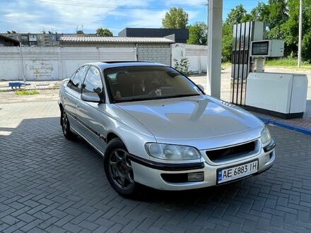 Сірий Опель Омега, об'ємом двигуна 2.5 л та пробігом 377 тис. км за 2800 $, фото 1 на Automoto.ua