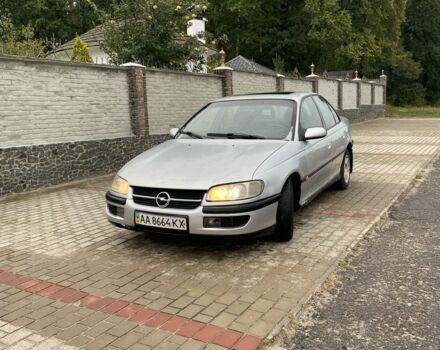 Сірий Опель Омега, об'ємом двигуна 2 л та пробігом 200 тис. км за 1299 $, фото 1 на Automoto.ua