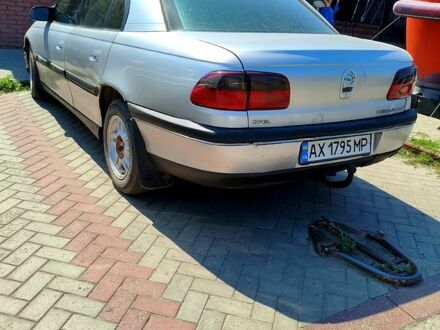 Опель Омега 1998 в Изюме на Automoto.ua Серый Опель Омега, объемом двигателя 2 л и пробегом 230 тыс. км за 2700 $, фото 1 на Automoto.ua