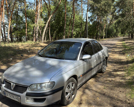 Сірий Опель Омега, об'ємом двигуна 2 л та пробігом 334 тис. км за 2700 $, фото 1 на Automoto.ua