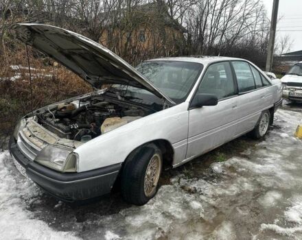 Серый Опель Омега, объемом двигателя 2 л и пробегом 1 тыс. км за 1000 $, фото 1 на Automoto.ua