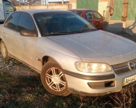 Серый Опель Омега, объемом двигателя 2 л и пробегом 300 тыс. км за 950 $, фото 1 на Automoto.ua