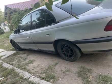 Опель Омега 1998 в Черкассах на Automoto.ua Серый Опель Омега, объемом двигателя 2 л и пробегом 1000 тыс. км за 1500 $, фото 1 на Automoto.ua