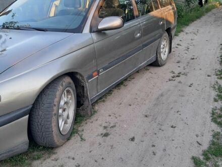 Сірий Опель Омега, об'ємом двигуна 2.5 л та пробігом 3 тис. км за 1500 $, фото 1 на Automoto.ua