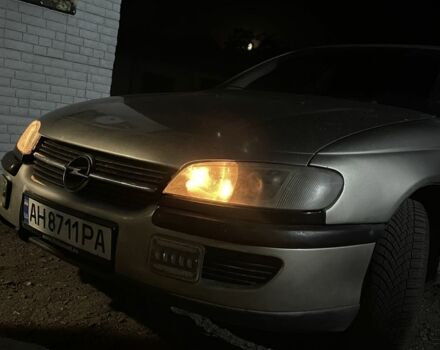 Сірий Опель Омега, об'ємом двигуна 2 л та пробігом 3 тис. км за 2650 $, фото 1 на Automoto.ua