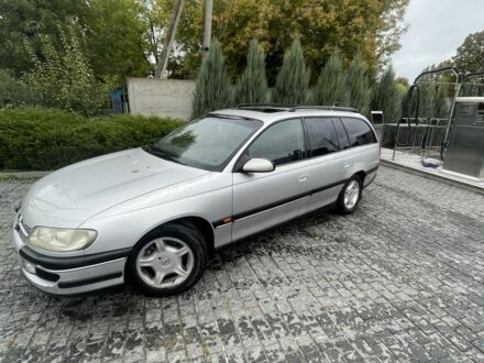 Серый Опель Омега, объемом двигателя 2 л и пробегом 263 тыс. км за 2450 $, фото 1 на Automoto.ua